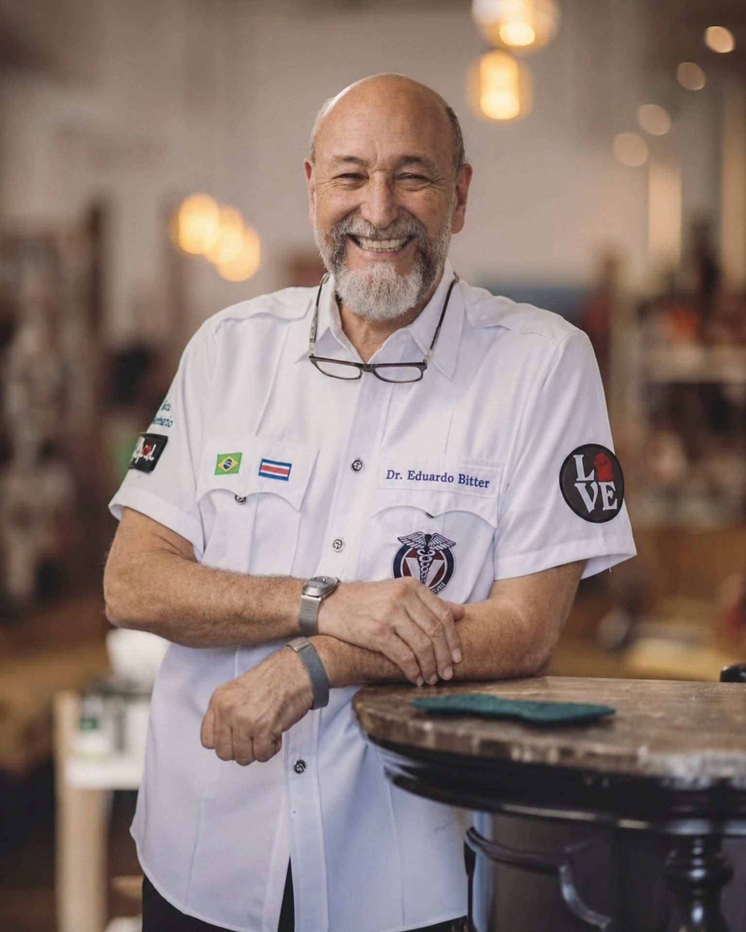 Dr. Eduardo Bitter